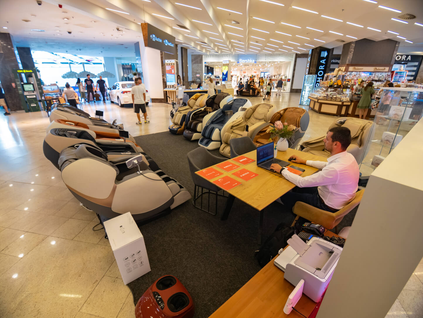 Komoder Premium Store Iasi